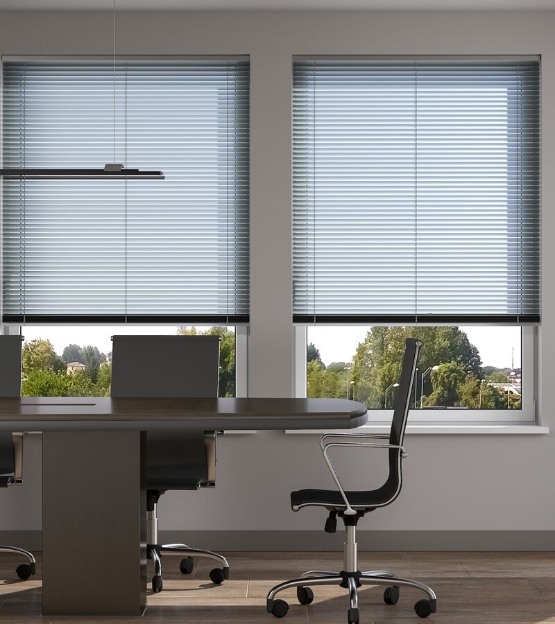 L-Shaped Metallic Silver Venetian Blinds L-Shaped Metallic Silver Venetian Blinds