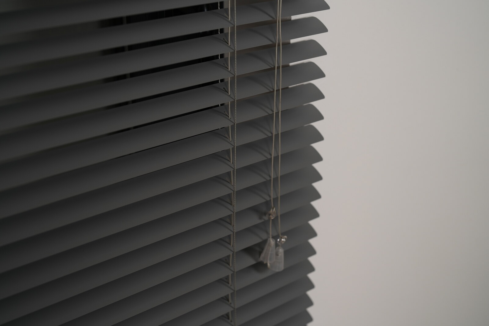 C Shape slat close up